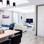 H11 Luxury Centro - Elegante - Casino Apartment Sanremo