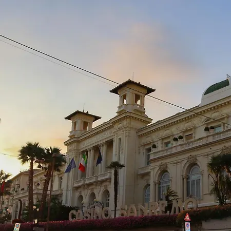 H11 [luxury Sanremo] Centro - Elegante - Casinò Apartamento