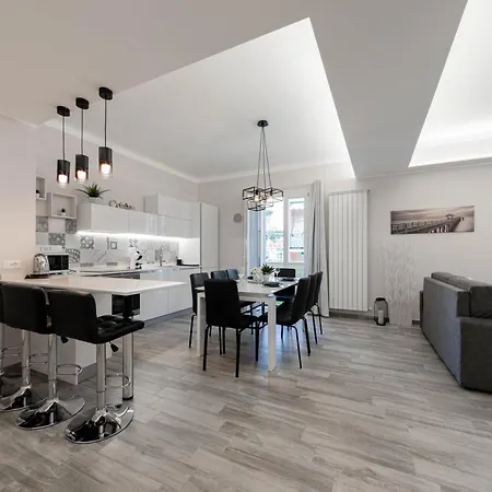 H11 Luxury Centro - Elegante - Casino سانريمو