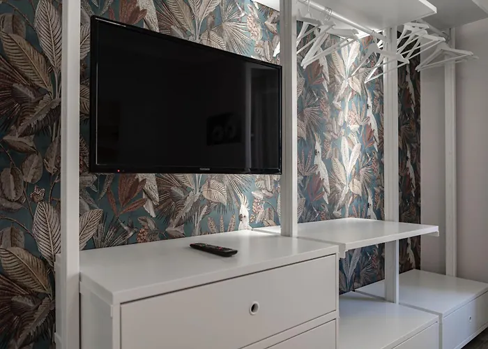 H11 Luxury Centro - Elegante - Casino